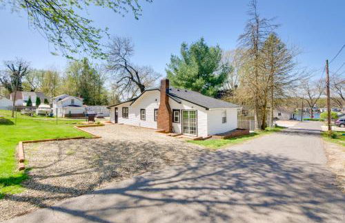 Walk to Lake Nautical Akron Cottage with Deck! - Foto 28