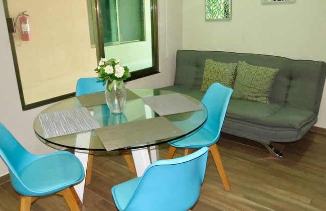 Palmarena Rooms and Residences - Long Stay Comfort with Parking, Sauna, Gym and Pool (Steps from 5th Avenue) - Foto 23