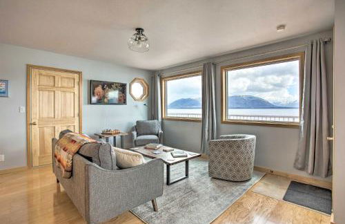 Remote Island Escape with Breathtaking Views - Photo 4