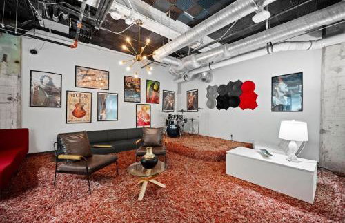 Luxury Downtown Loft Getaway with Gym, Pool, Game room - Foto 30