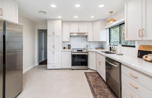 5BR Oasis with Pool, Arcade, Sauna - Photo 72