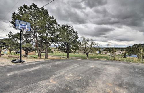 Stunning Home with Fire Pit, 11 Mi to Mt Yale! - Foto 42