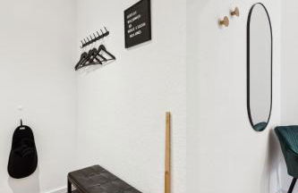 NASA Homes I Moderne Suite I Zentral I 3 Zimmer I Balkon und Aufzug I neu renoviert I Smart TV I Hotelbetten - Foto 21