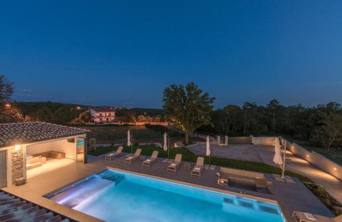 Villa Aurelia near Labin for 9 persons with heated 60 m2 pool, wellness & kids playground - Foto 42