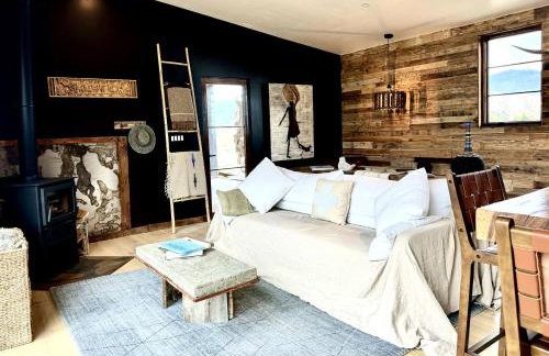 Luxury Design Rental with Breathtaking Mountain Views in Lone Pine, California - Foto 10