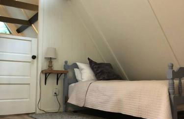 Cozy Cottage w Hot Tub, 5 min walk to Main St - Foto 19