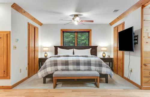 Bear Pause Retreat & The Stone House - Photo 14