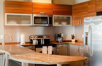 The Slick - Waterfront 3-Bedroom, 3-Bathroom Penthouse Suite at REAL Watersports - Foto 5