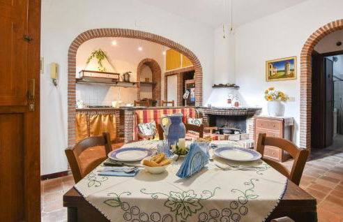 1 Bedroom Gorgeous Home In Mascalucia - Foto 3