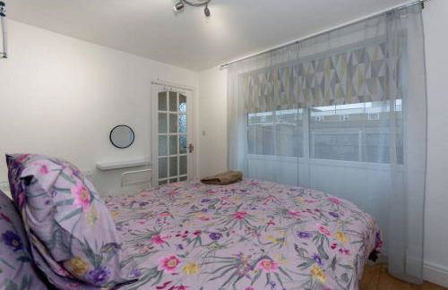 BrumStay UK® 5-Bed House Ideal for Long-Term Stays - Foto 42