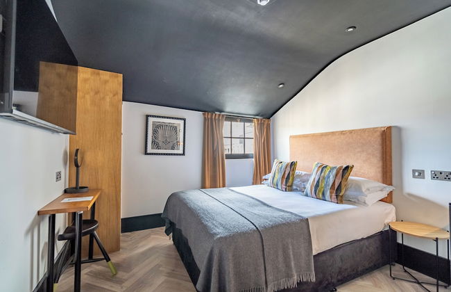 Crescent Place by Mansley - Photo 19