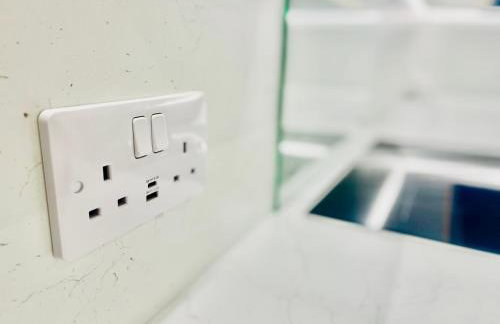 Brand-New Modern 2 Bed Room Apart ment With FREE Parking - Foto 22