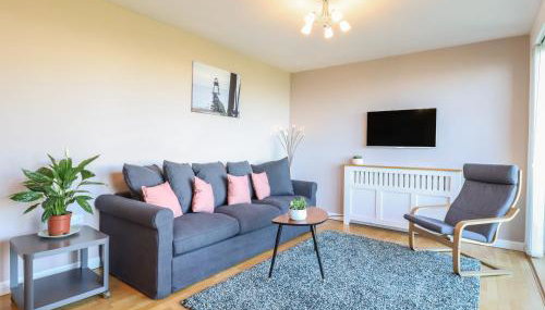 Flat 19 By The Beach - Photo 4