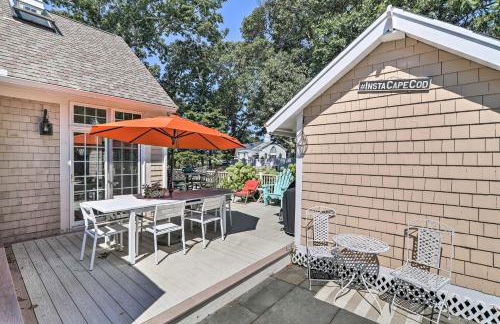 Cape Cod Cottage with Deck, Grill, and Games! - Foto 32