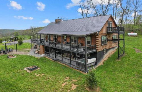 Serenity Ridge- Scenic Luxury Log Estate Getaway - Foto 41