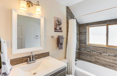 Patio and Mountain Views Farmhouse in Mancos! - Foto 22