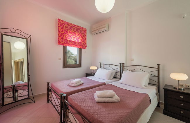 Villa Katerina - Photo 2