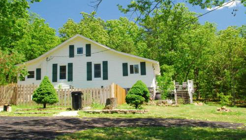 Farmhouse Retreat - Sleeps 10 - 1hr from STL - Foto 4