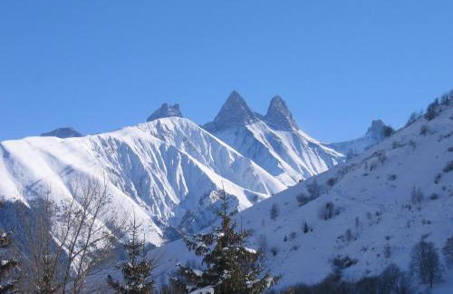 appartement gentiane 4personnes dans gite "la maison d'augustin" classé 3 étoiles,la tour,73530 st jean d'arves - Foto 26
