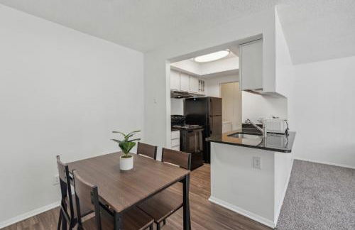 Northcliffe 104 I Fully Furnished 1 Bedroom 1Bth - Foto 4