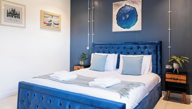 Brick Barn - Luxury Barn Conversion by River Avon - Photo 2, Chambre