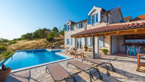 Stone Villa Cara d Oro - Heated Infinity Pool & Views - Photo 4