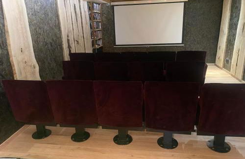 Le Fenil-Logis Sauna Bain Nordique Salle cinéma - Foto 12