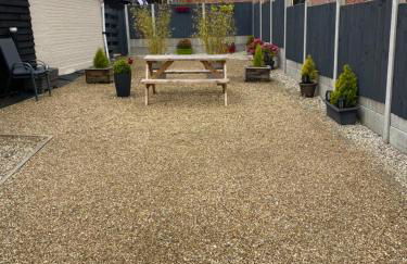 Self-contained, Framlingham Snug, Private Parking, no cooking facilities - Foto 9