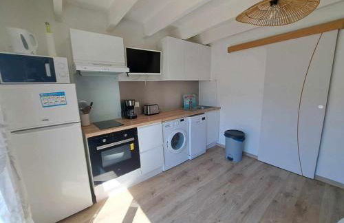 Charmante maison 2 pièces cabine 6 personnes, proche mer et étang, terrasse avec BBQ - FR-1-326-752 - Foto 4