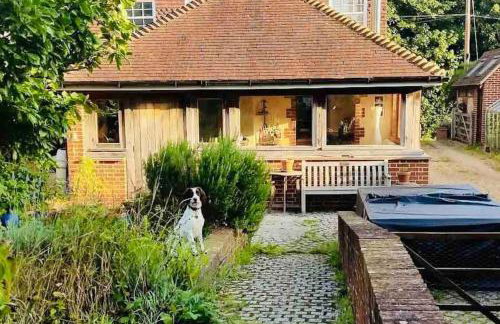 Nature Charm & Fruit Delights, multi-generation celebratory home -Try, Relax, Repeat - Sellindge - Foto 1