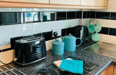 Stunning Seafront House with garden and private parking - Foto 53