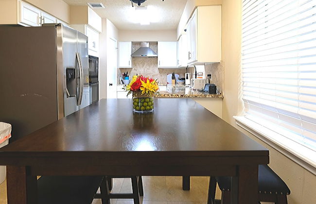 4Bdrm 2Bath 4Beds - Richmond - Foto 16