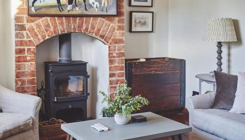 Large Stylish Luxury Cotswold Cottage - ideal for families, w/ EV charging - Foto 3