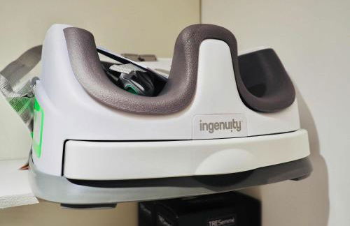 Spacious 3 bedroom Home w Parking in Farnborough - Foto 27