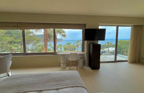 Blue Angel Villa Luxury Seafront Estate - Foto 22