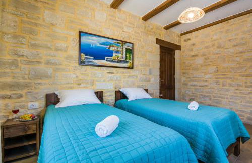 Villa Aliki - Traditional stone house with maximum privacy and stunning views ! - Foto 4