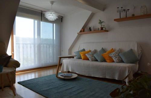 GALIHOST - Precioso ático en pleno centro de O Grove - Photo 13