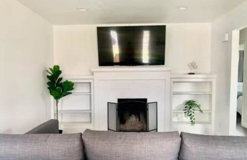 CA5 House Cozy 3BR in Azusa - Foto 9