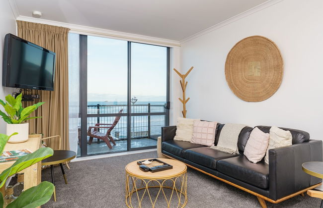 Esplanade Apartments - Photo 4