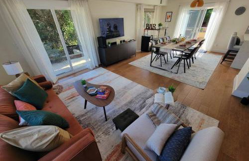 San Diego Oasis with Hot Tub, Gym, Outdoor Theater, Huge Yard - Foto 10