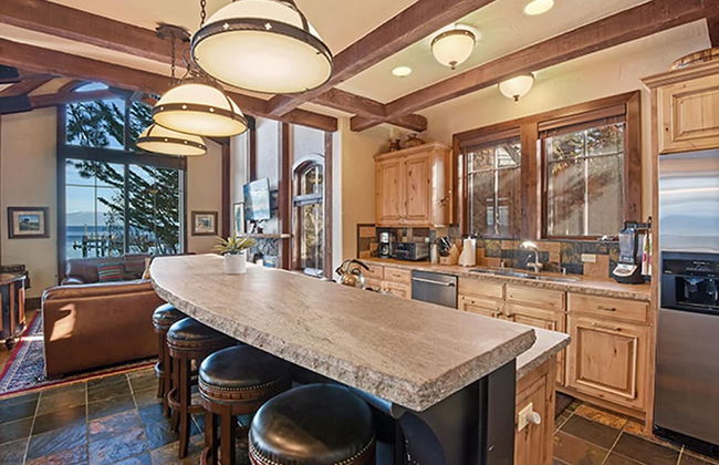 Homewood on the Lake - Photo 4