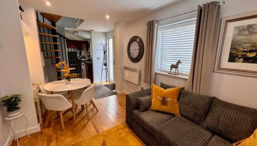 Detached one bedroom house near to castle and cathedral - Foto 3