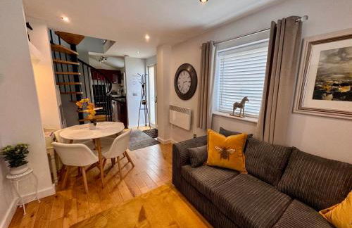 Detached one bedroom house near to castle and cathedral - Foto 3