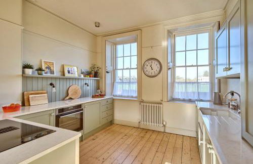 Charming townhouse with sunny garden - Foto 26