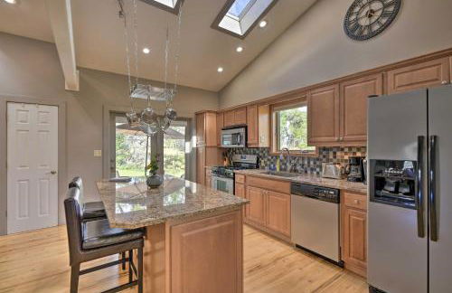 Serene Mountain Retreat with Patio and Mtn Views! - Foto 11