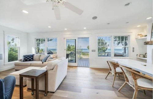 Beachfront Haven - Sunset Views - Hot Tub - BBQ - Family Friendly - Foto 8