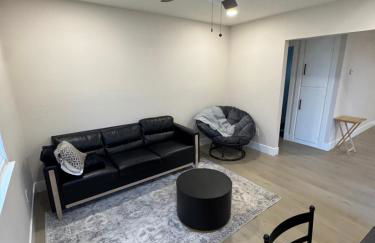 2 bed 1 bath special woodlake duplex A - Photo 6