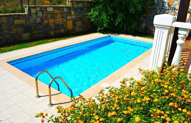 Apartment 3 Bedroom Lake View 3 by Likya Global - Photo 23