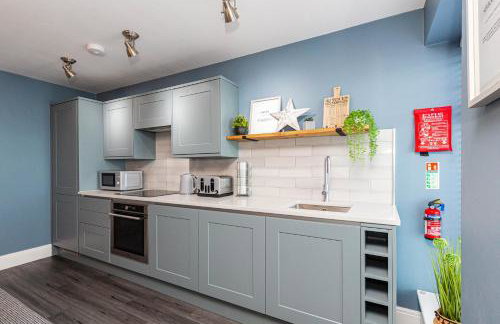 Seafront Apartment - Sleeps 6 - Gateway to the Lake District - Brand New - Photo 17