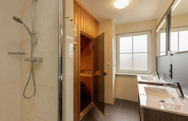 Home w/ Sauna & Garden - Foto 10